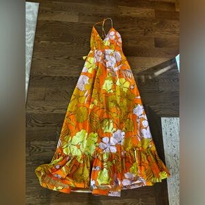 Adorable floral maxi purchased at upscale boutique in Birmingham.  Worn once.